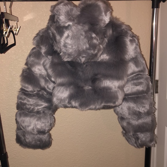 Jackets & Blazers - Fashion Deep Gray Cropped Fur Coat